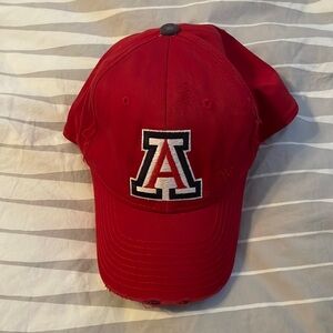 UofA Wildcats hat! ❤️💙